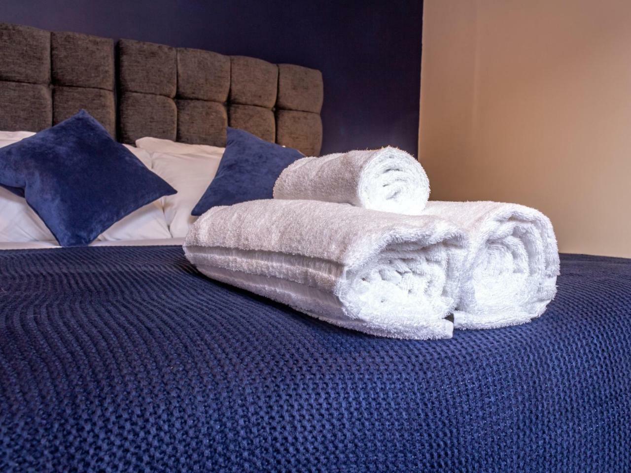 Northfield Street, Worcester City Centre - Guest Homes Экстерьер фото