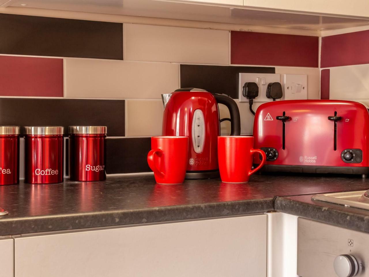Northfield Street, Worcester City Centre - Guest Homes Экстерьер фото