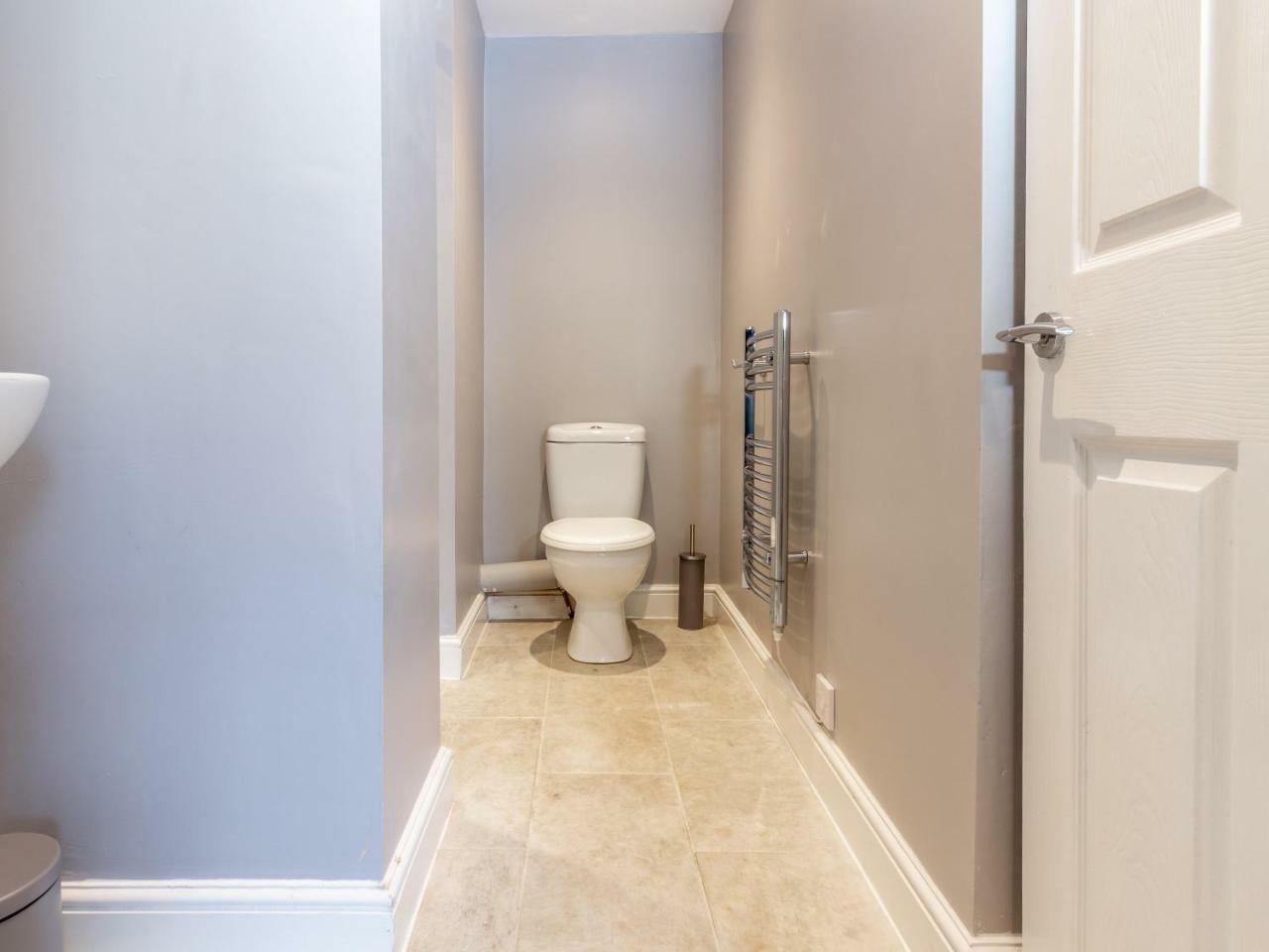 Northfield Street, Worcester City Centre - Guest Homes Экстерьер фото