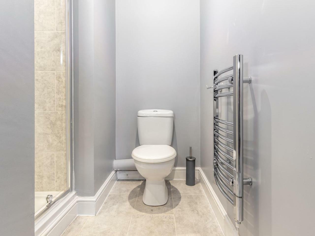 Northfield Street, Worcester City Centre - Guest Homes Экстерьер фото